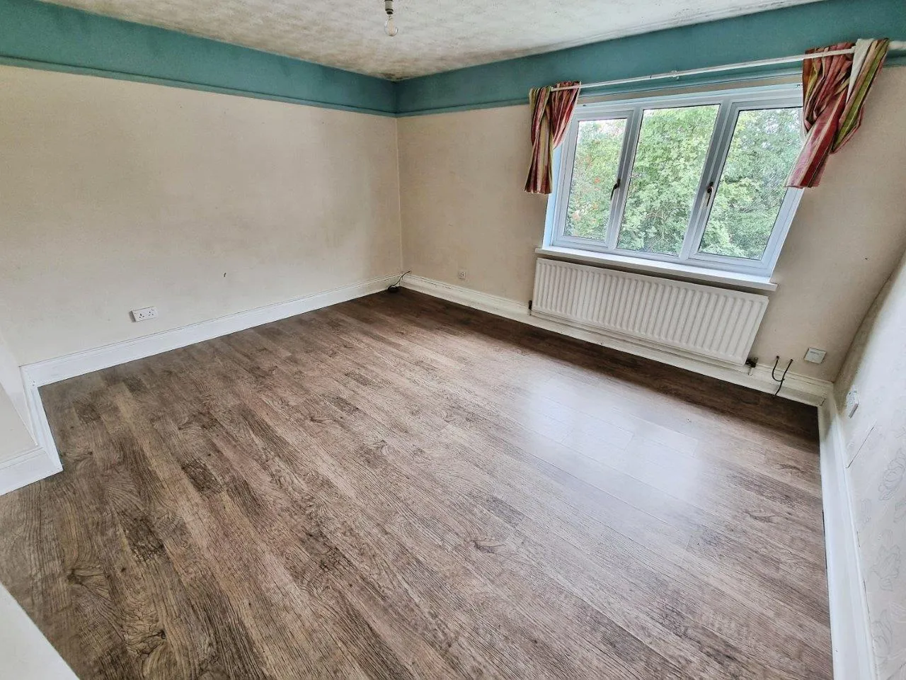2 Bedroom Flat - Purpose Built