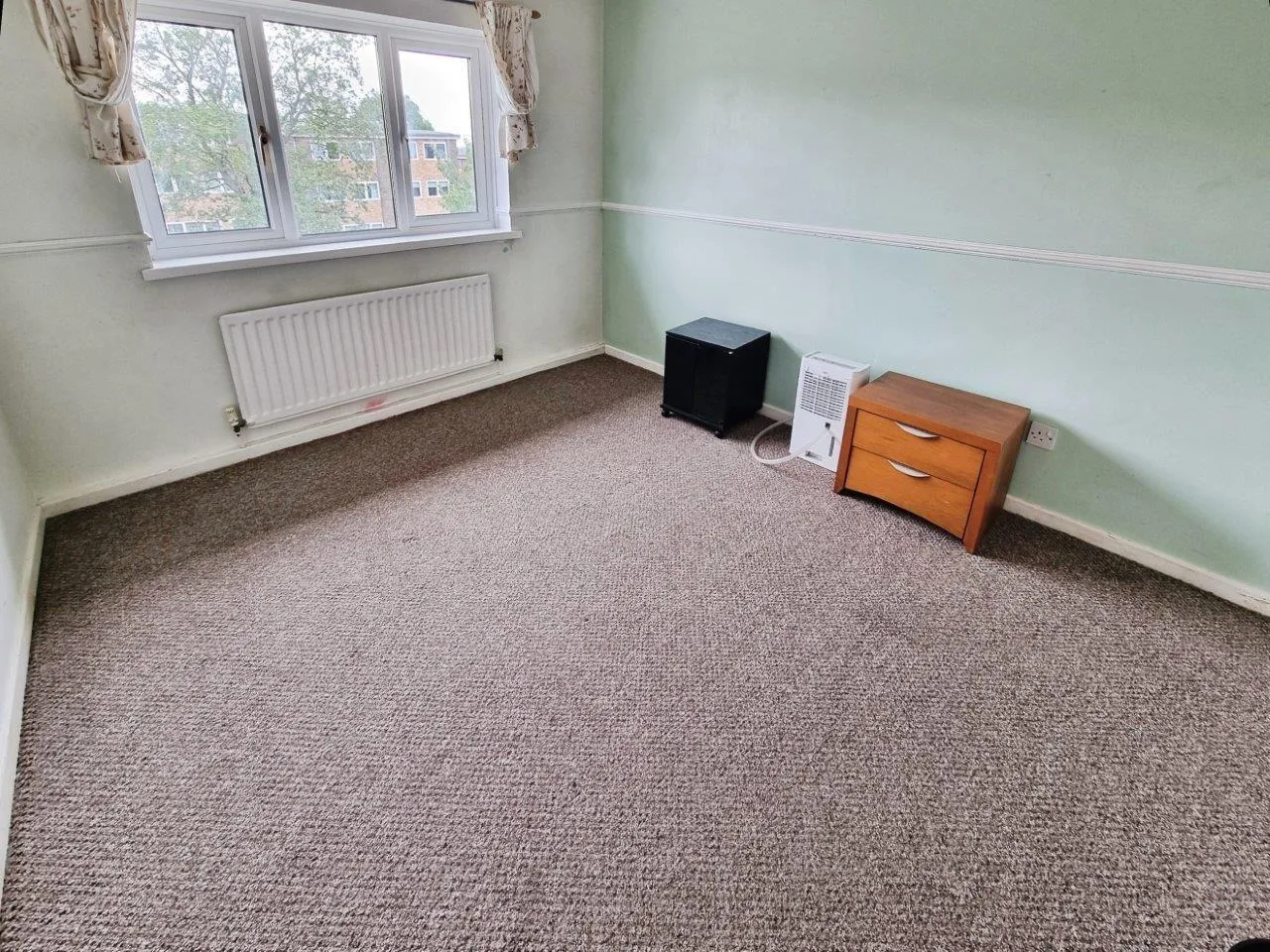 2 Bedroom Flat - Purpose Built