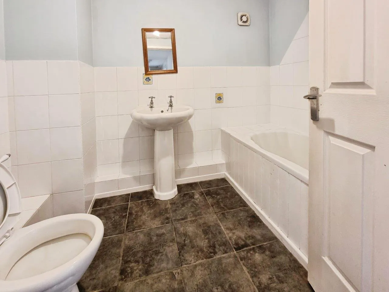2 Bedroom Flat - Purpose Built