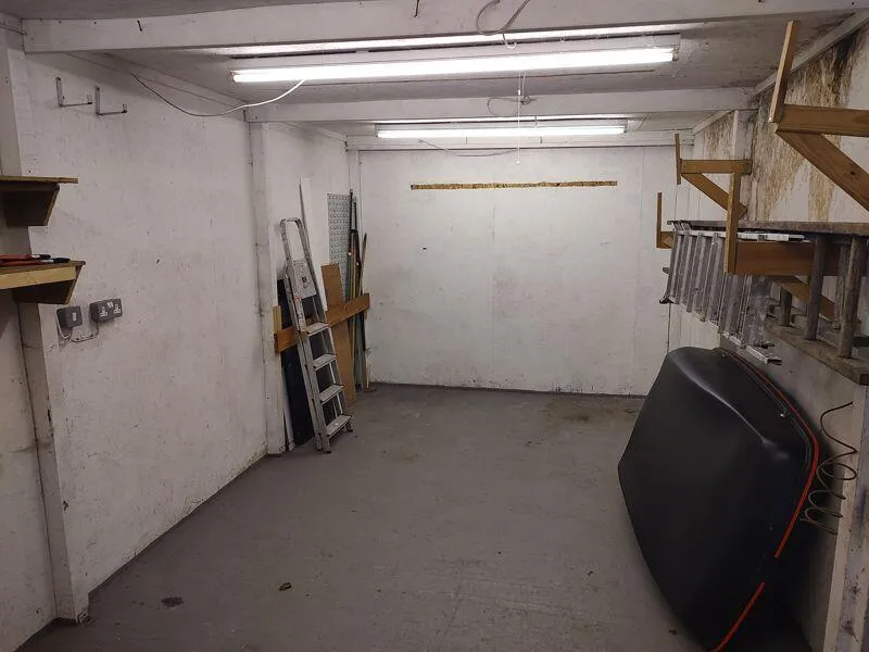 3 Bedroom House - Terraced