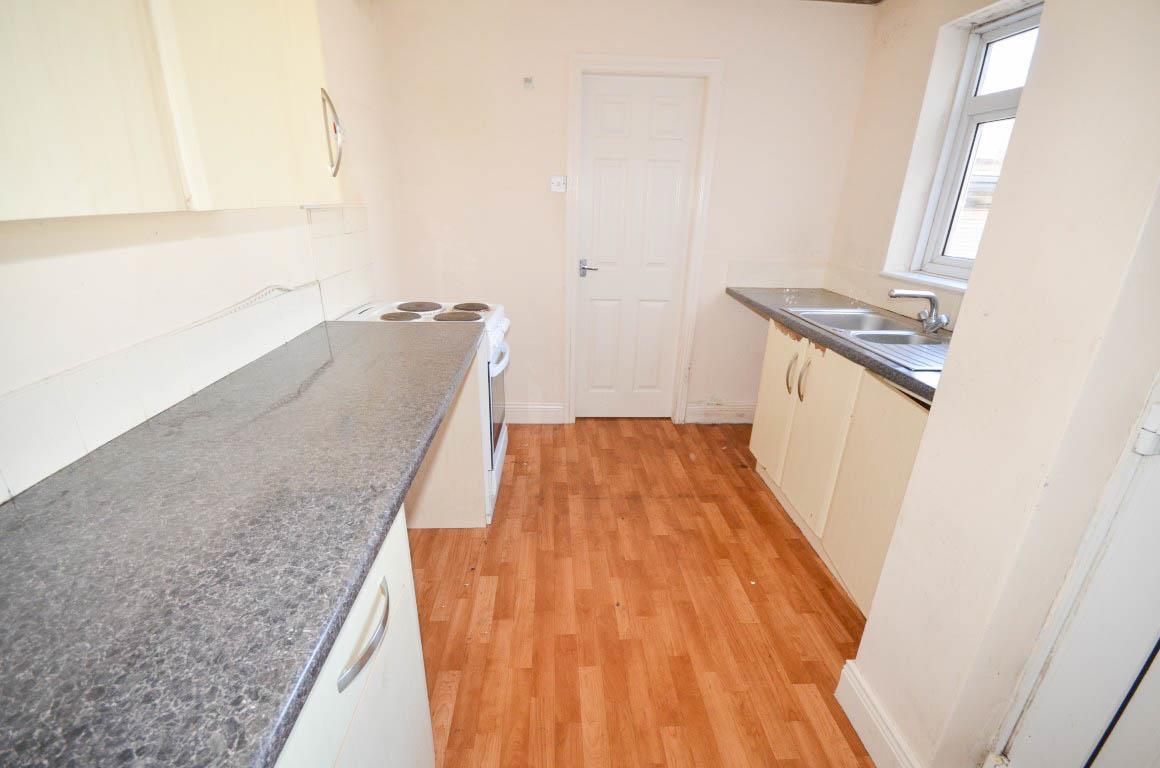 3 Bedroom House - Mid Terrace