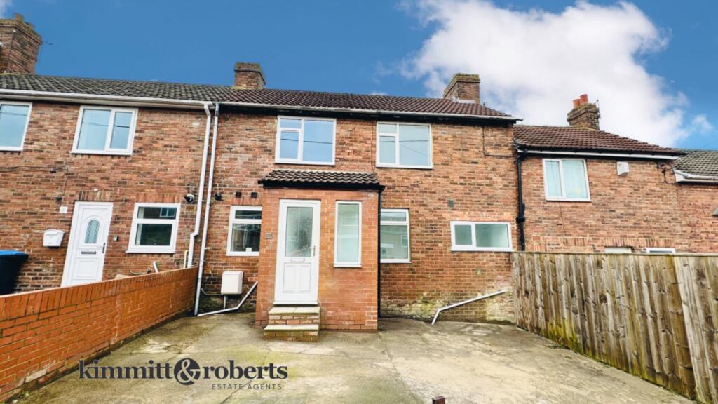 3 Bedroom House - Mid Terrace