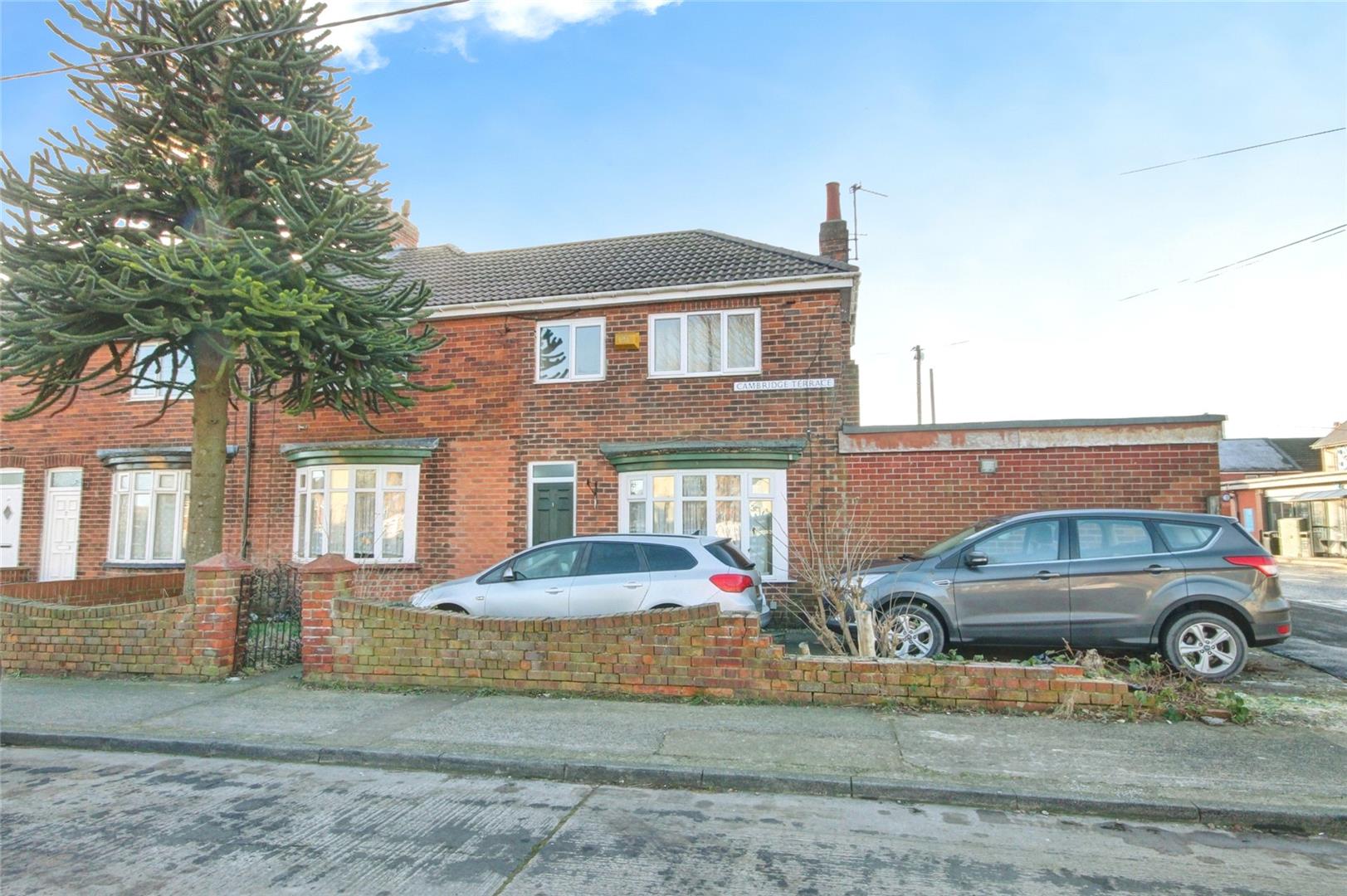 4 Bedroom House - End Terrace