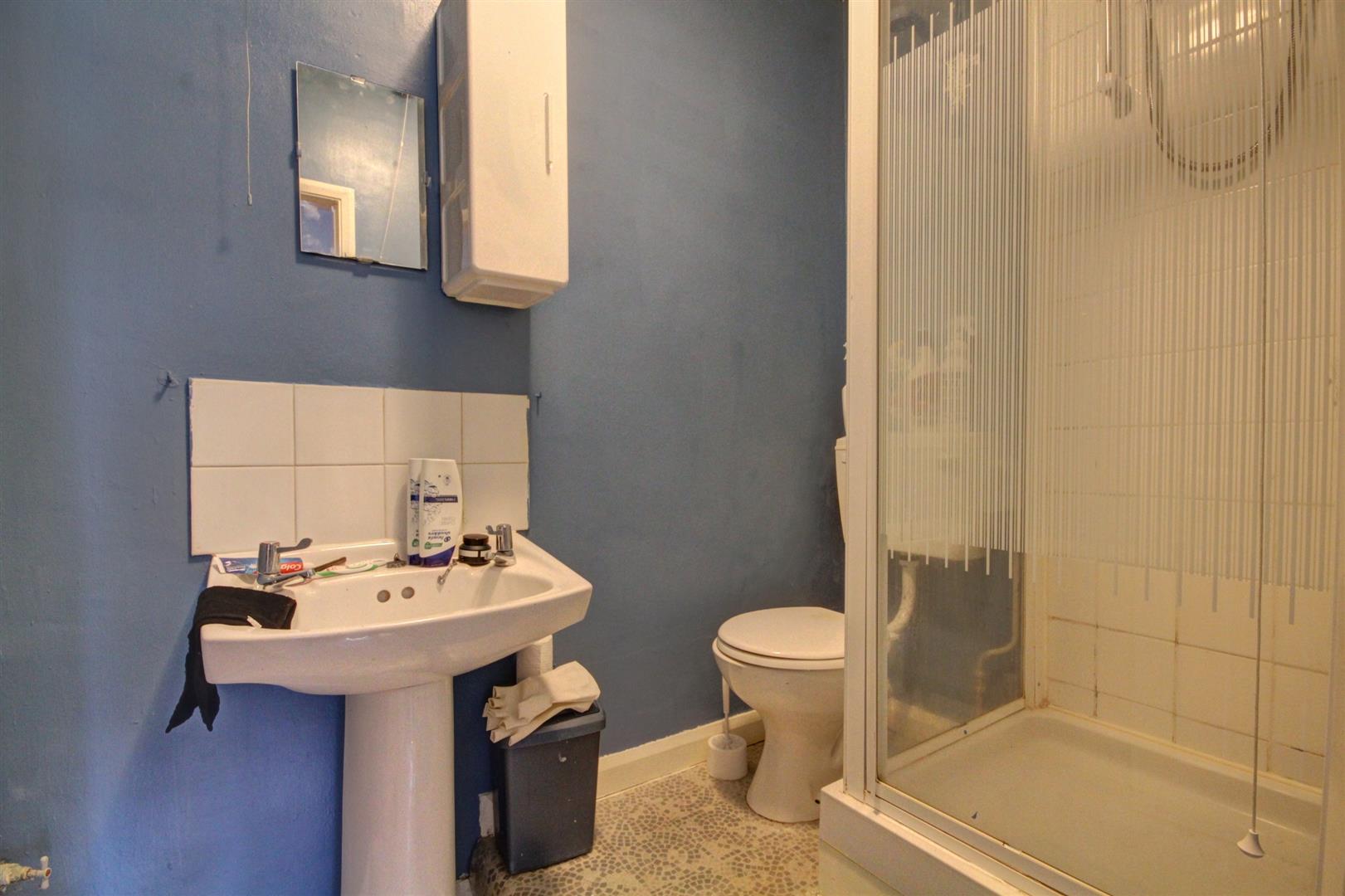 4 Bedroom House - End Terrace