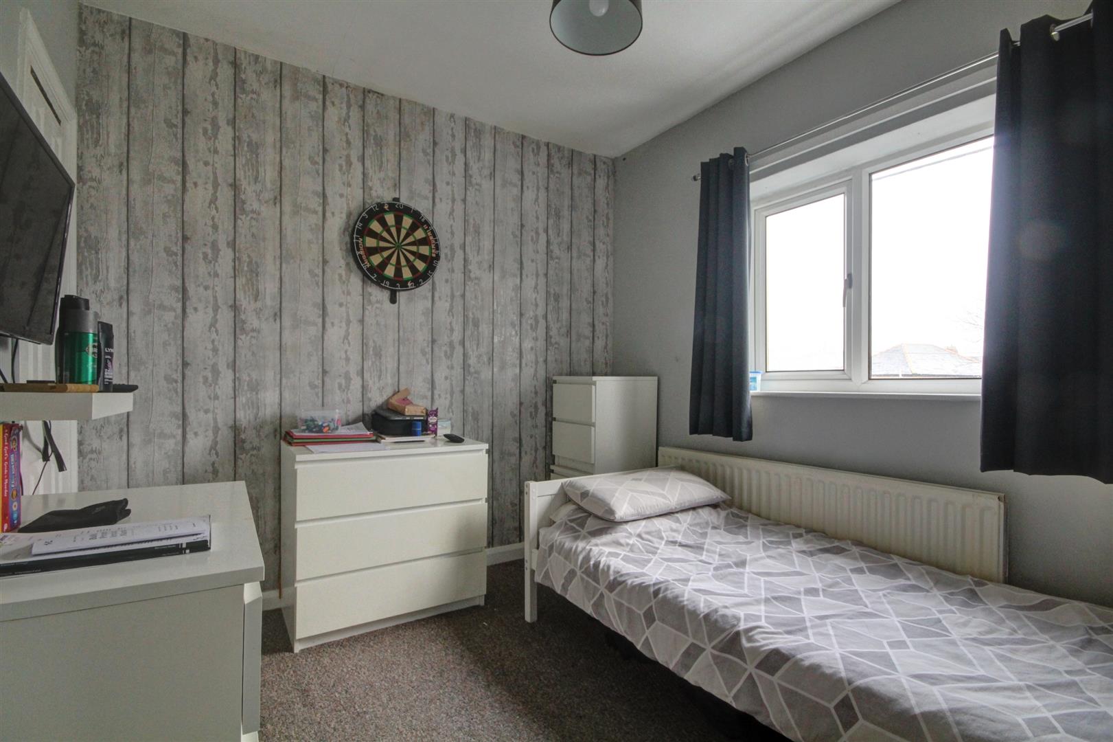 4 Bedroom House - End Terrace