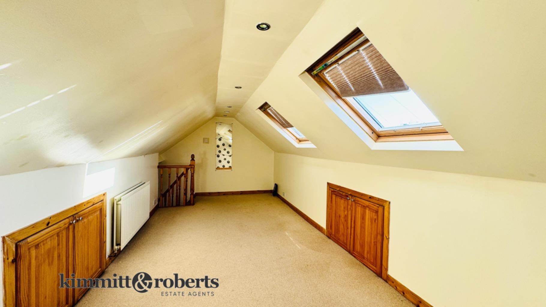 2 Bedroom House - Terraced