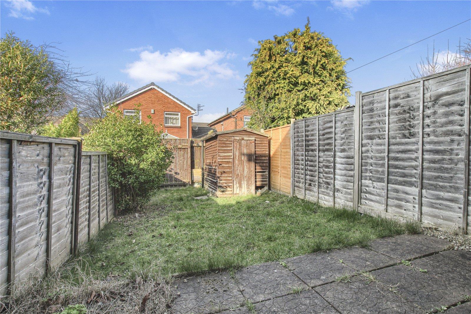 2 Bedroom House - Mid Terrace