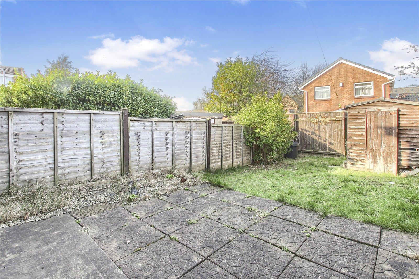 2 Bedroom House - Mid Terrace