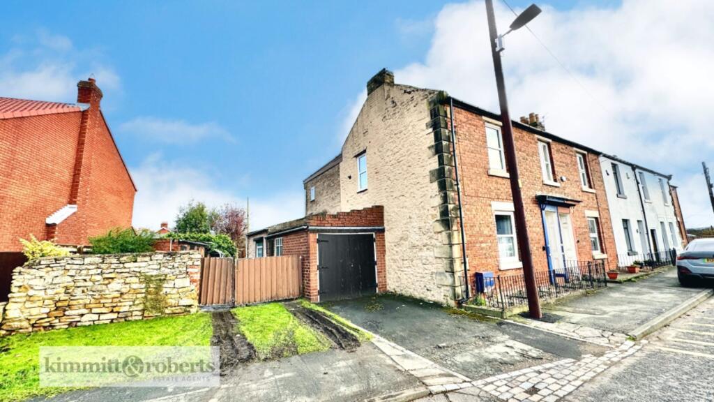2 Bedroom House - Mid Terrace