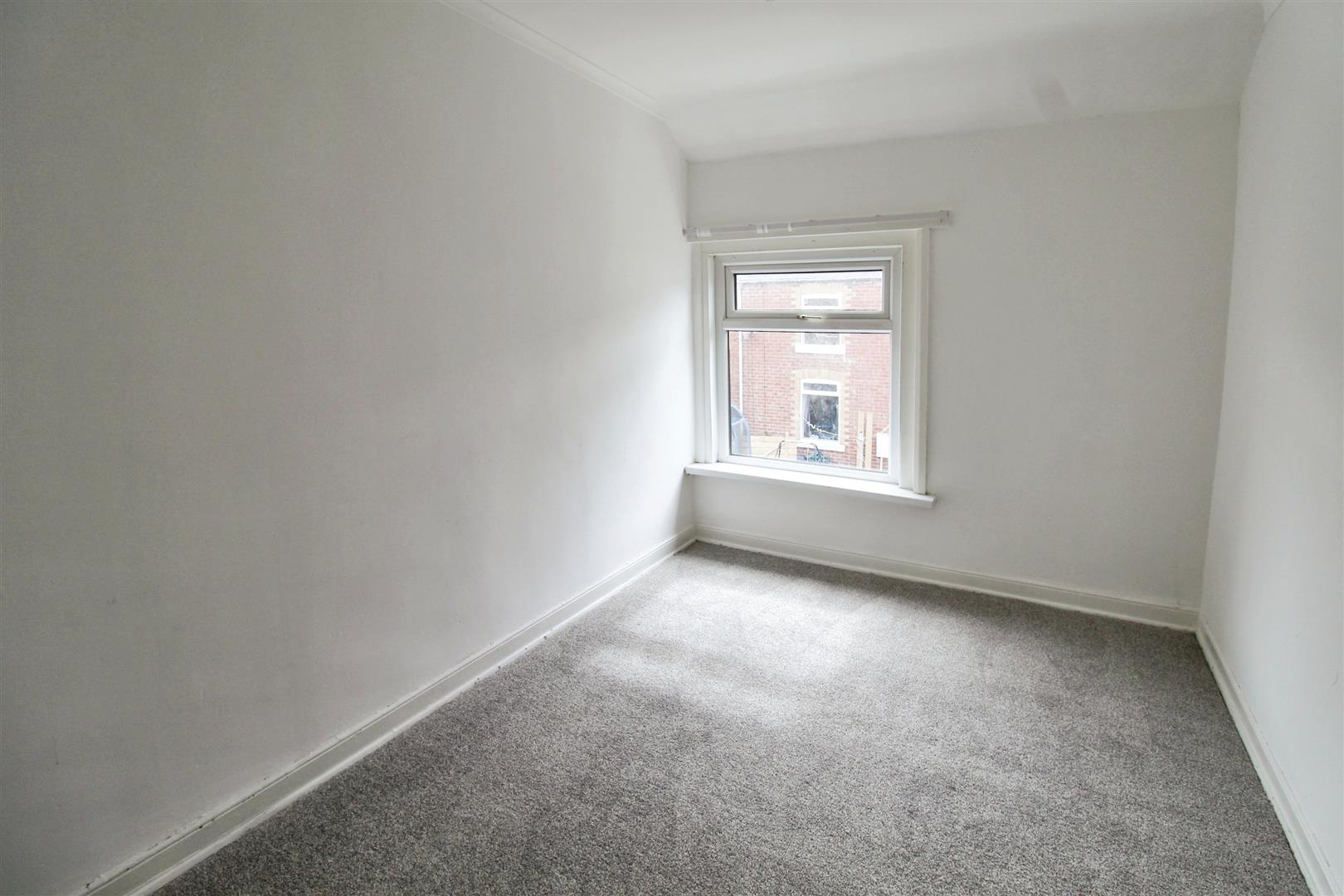 3 Bedroom House - Mid Terrace