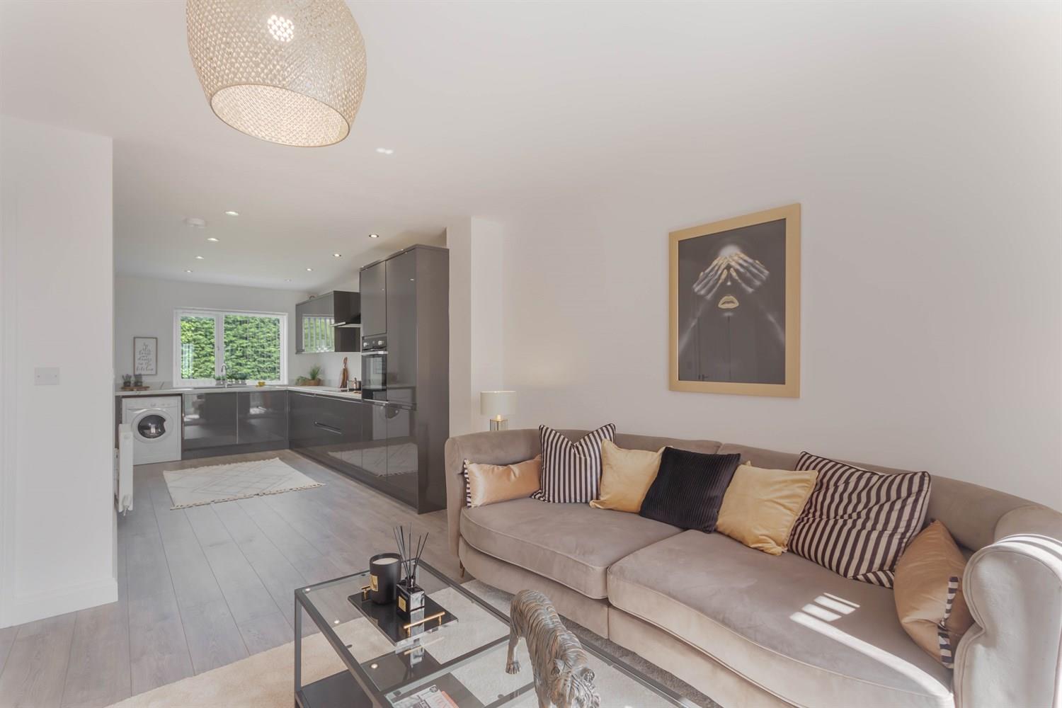 3 Bedroom House - Townhouse