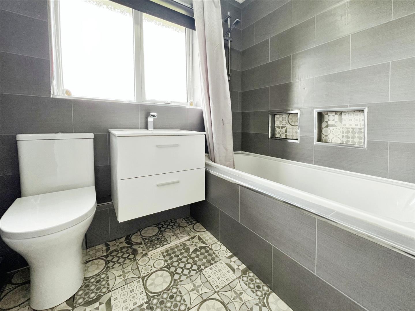 2 Bedroom Flat