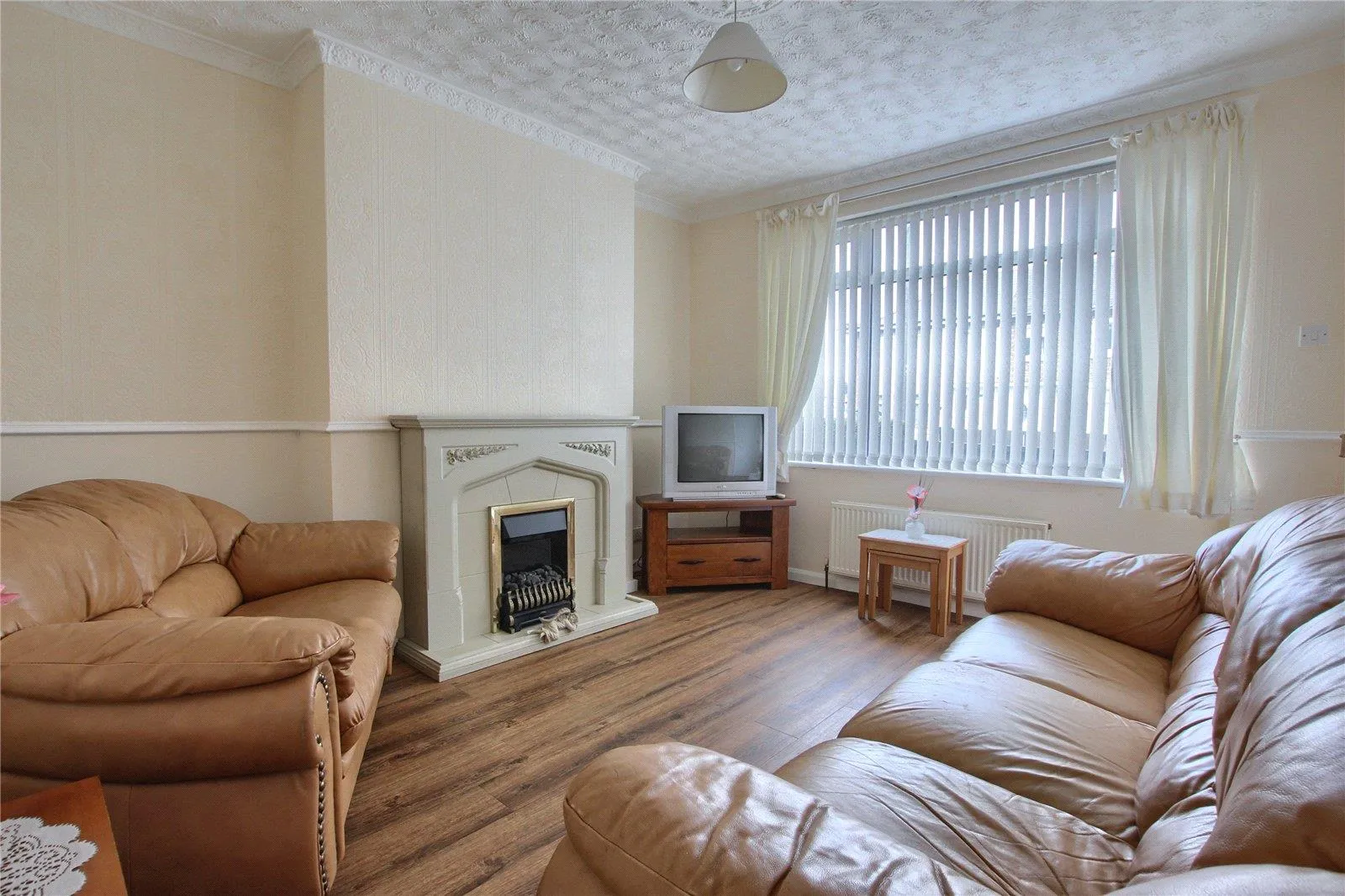 3 Bedroom House - Mid Terrace