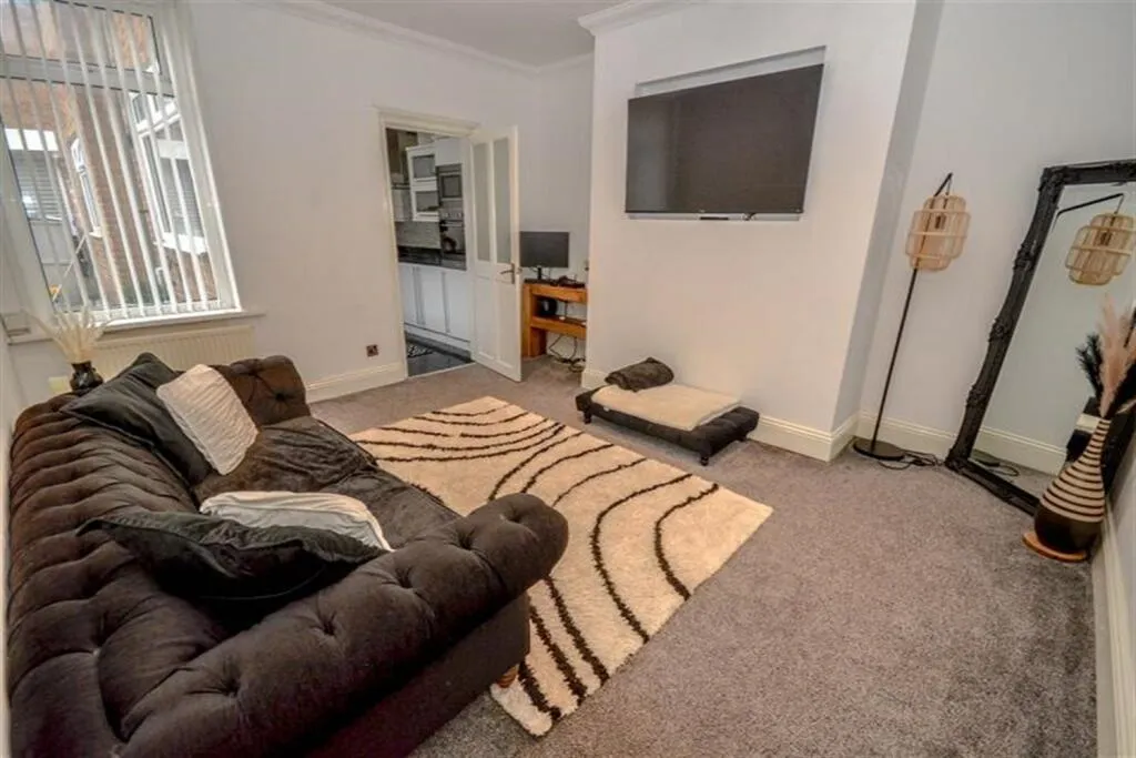2 Bedroom Flat - Purpose Built