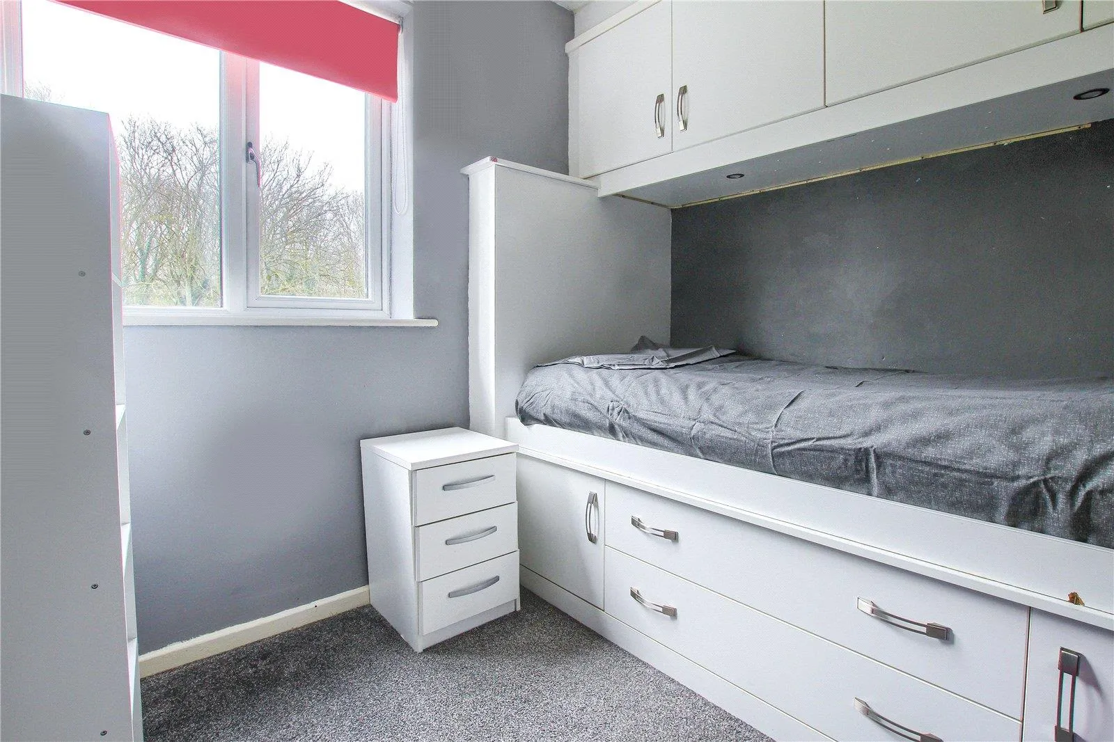 3 Bedroom House - End Terrace