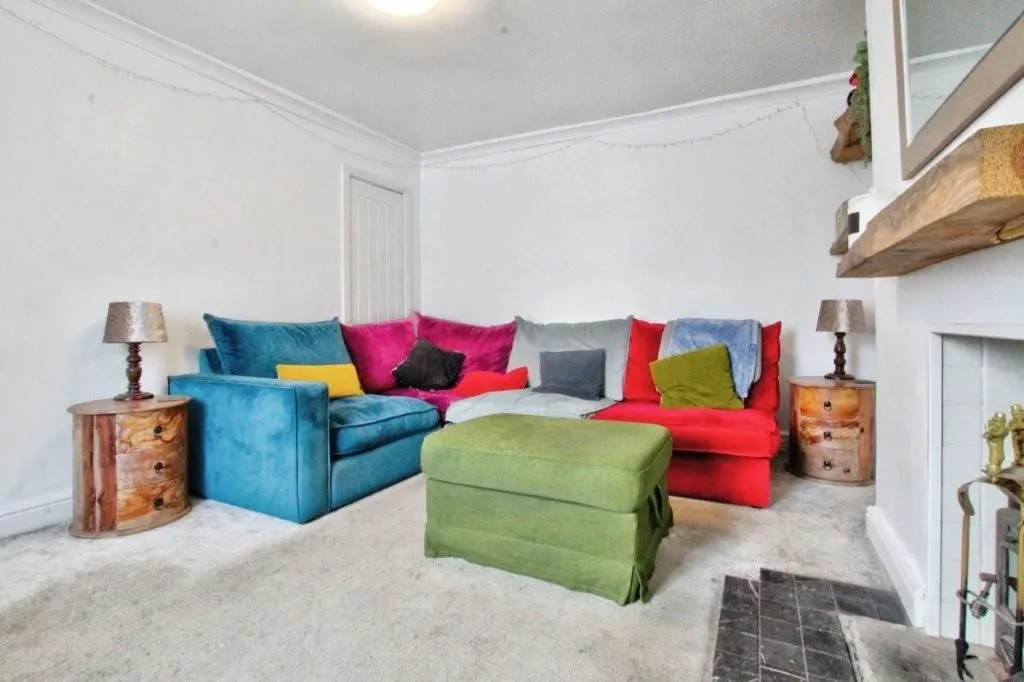 3 Bedroom House - End Terrace