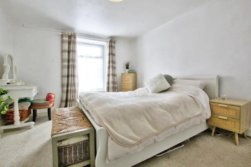 3 Bedroom House - End Terrace