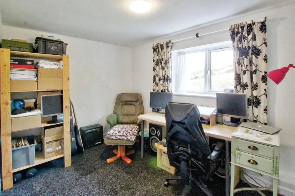3 Bedroom House - End Terrace