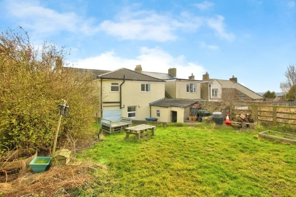 3 Bedroom House - End Terrace
