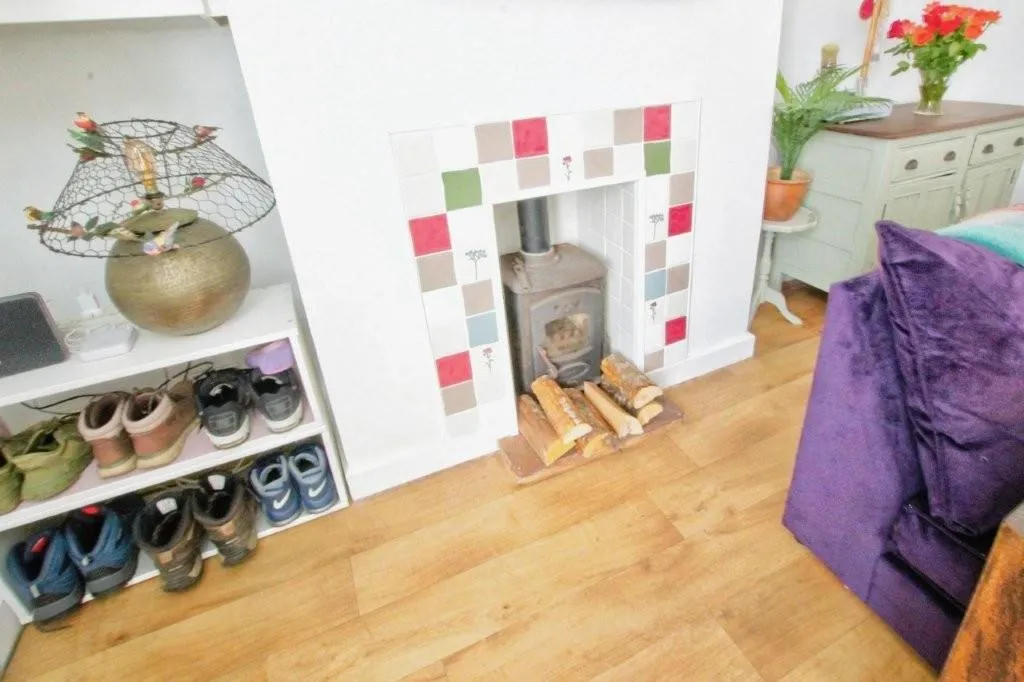 3 Bedroom House - End Terrace