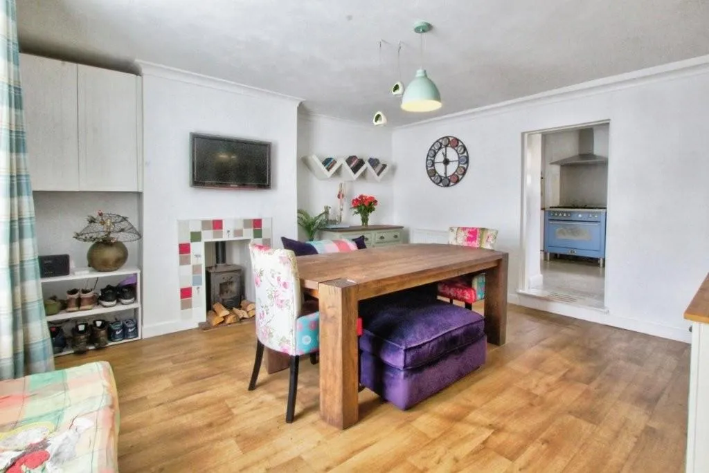 3 Bedroom House - End Terrace