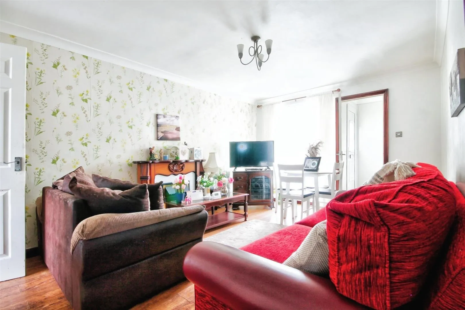 2 Bedroom Flat