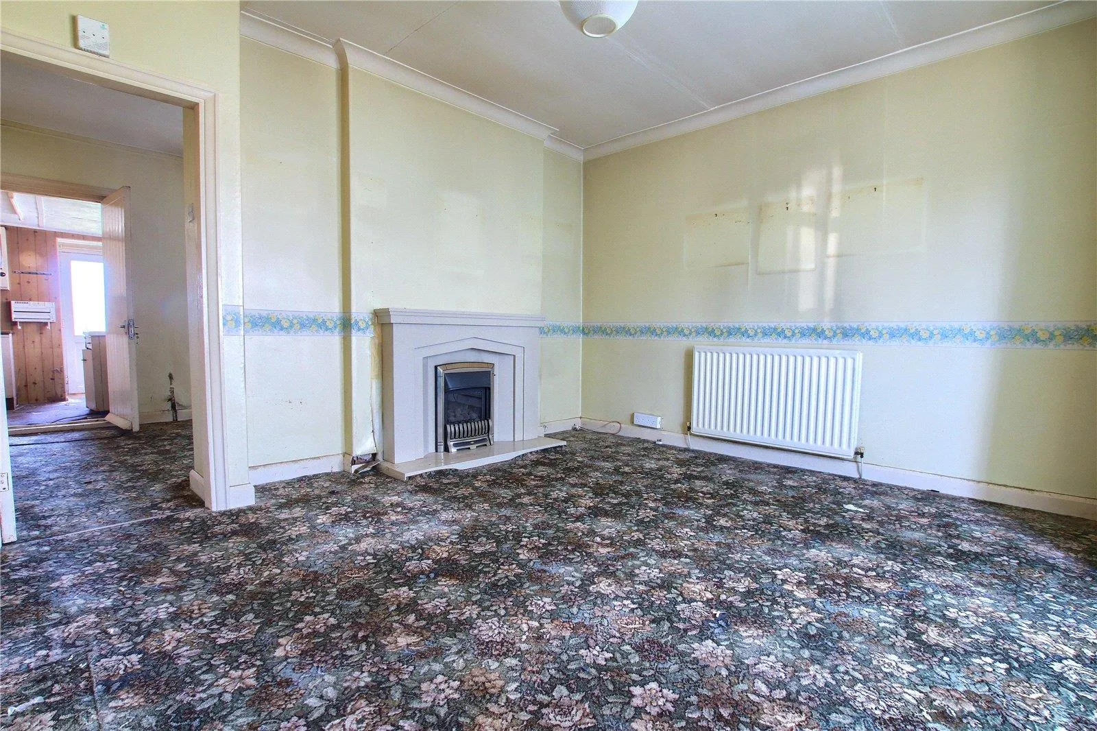 3 Bedroom House - End Terrace