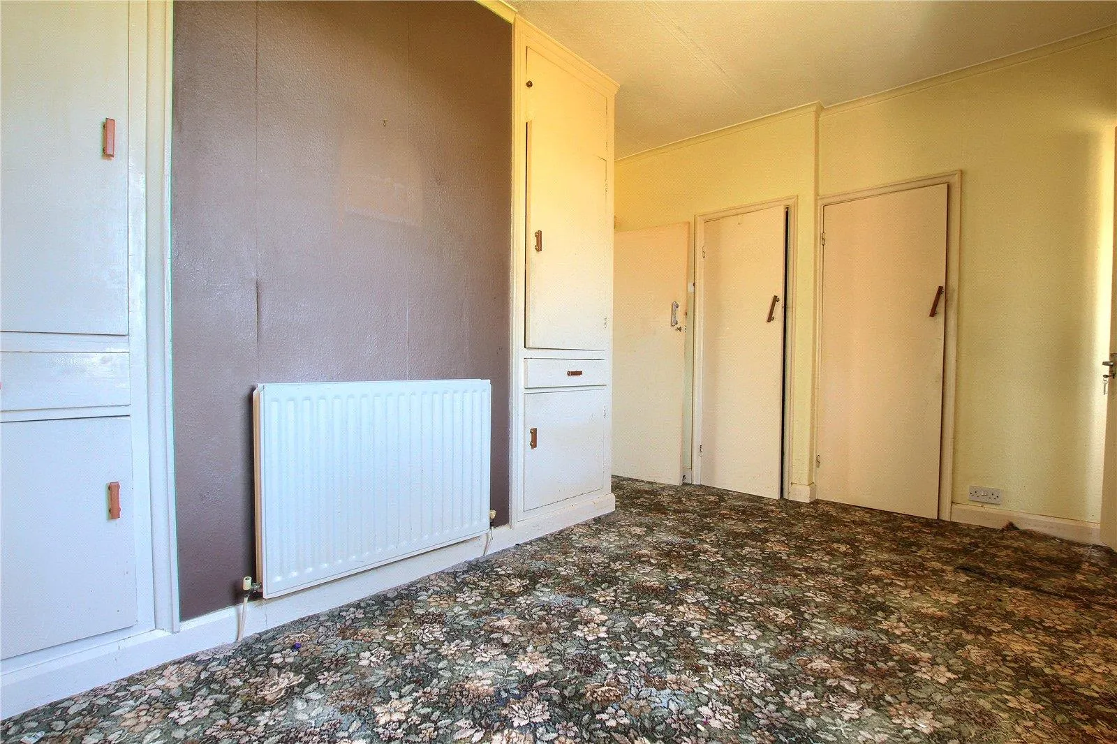 3 Bedroom House - End Terrace