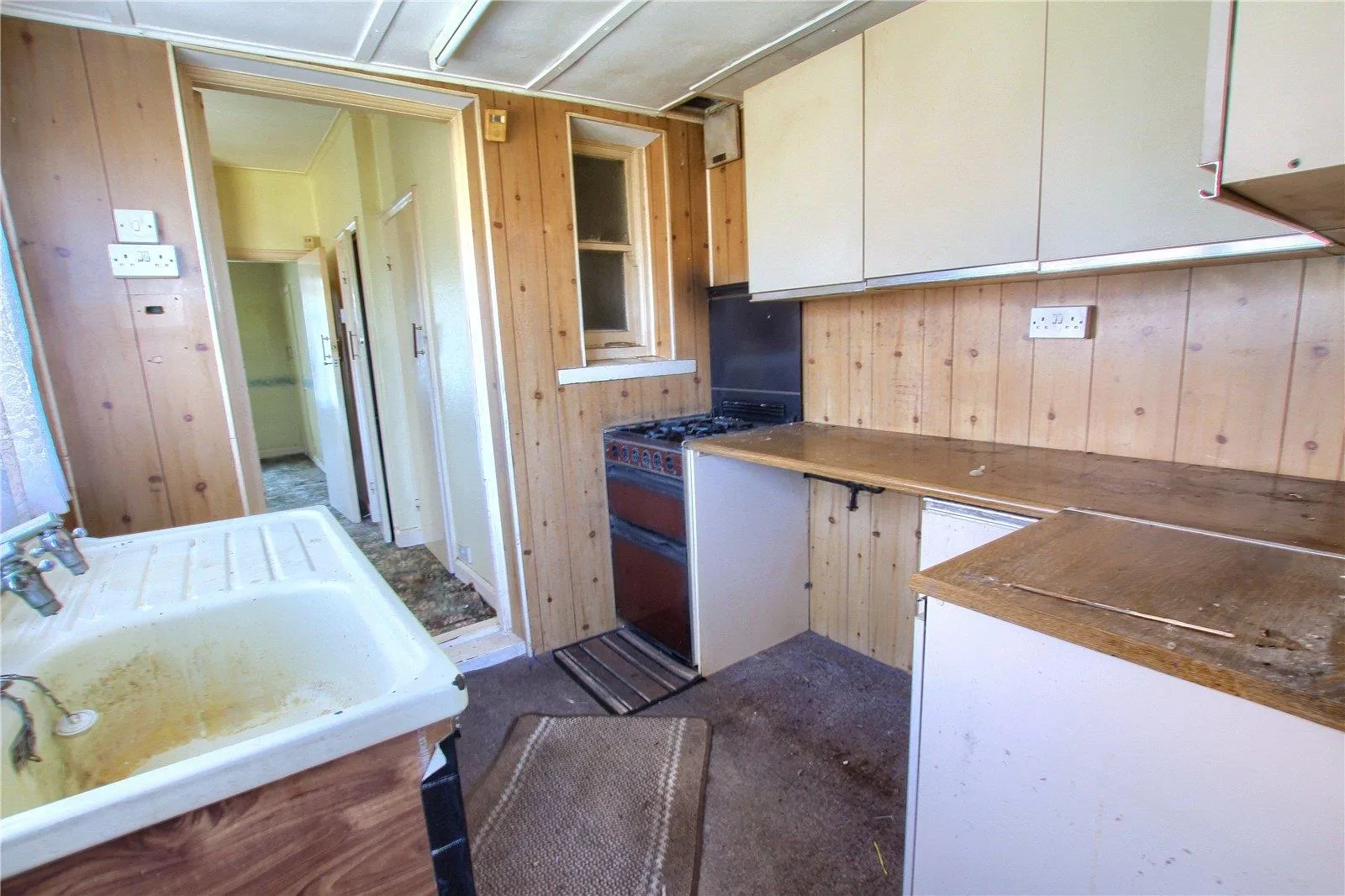 3 Bedroom House - End Terrace