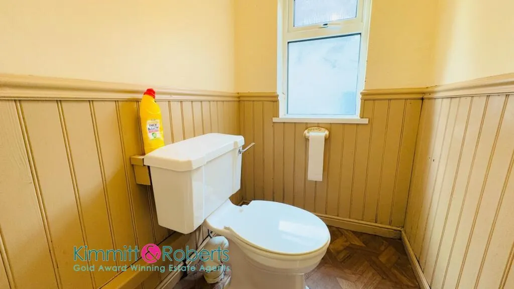 3 Bedroom House - Mid Terrace