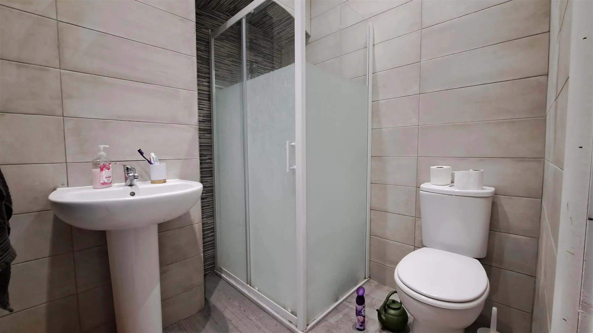 2 Bedroom Block of Flats