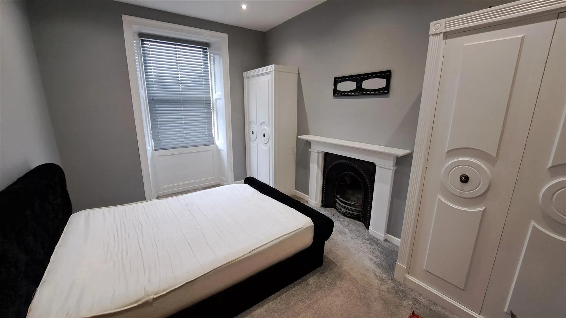 2 Bedroom Block of Flats