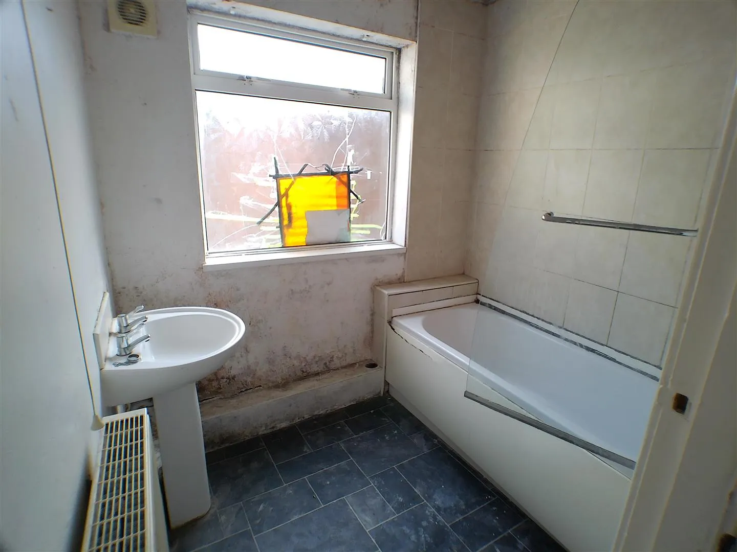 2 Bedroom Cottage - Terraced