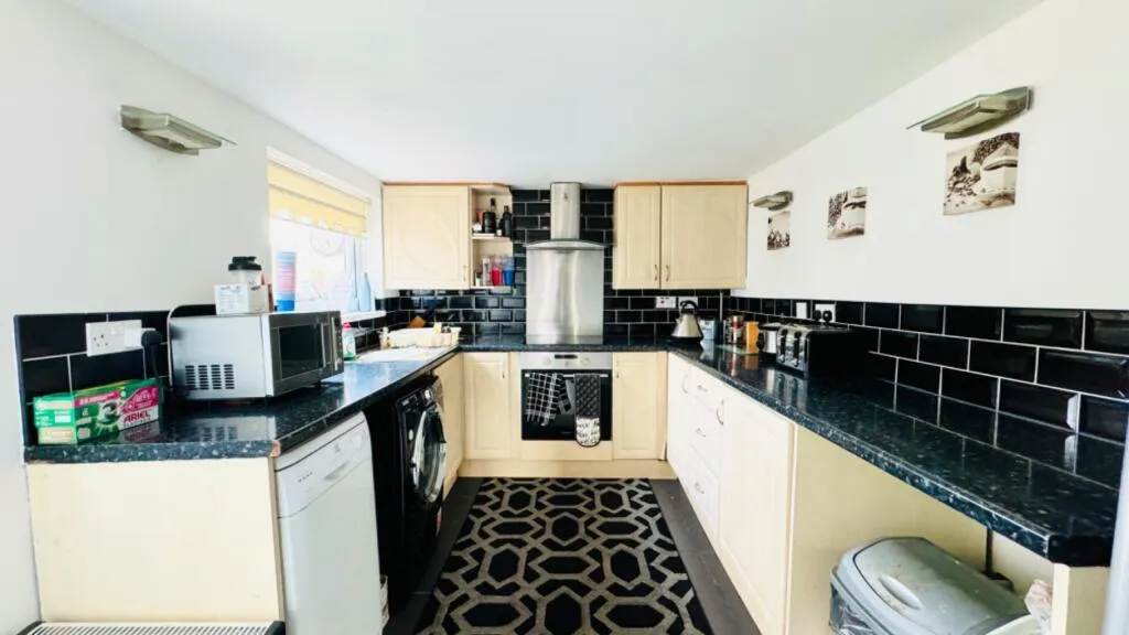 3 Bedroom House - Semi-Detached