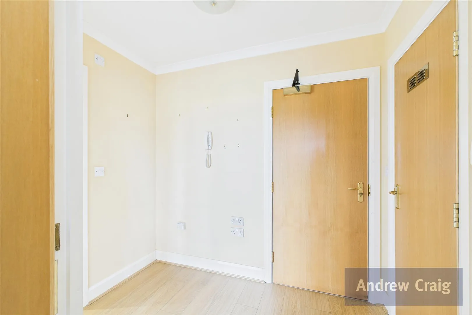 1 Bedroom Flat