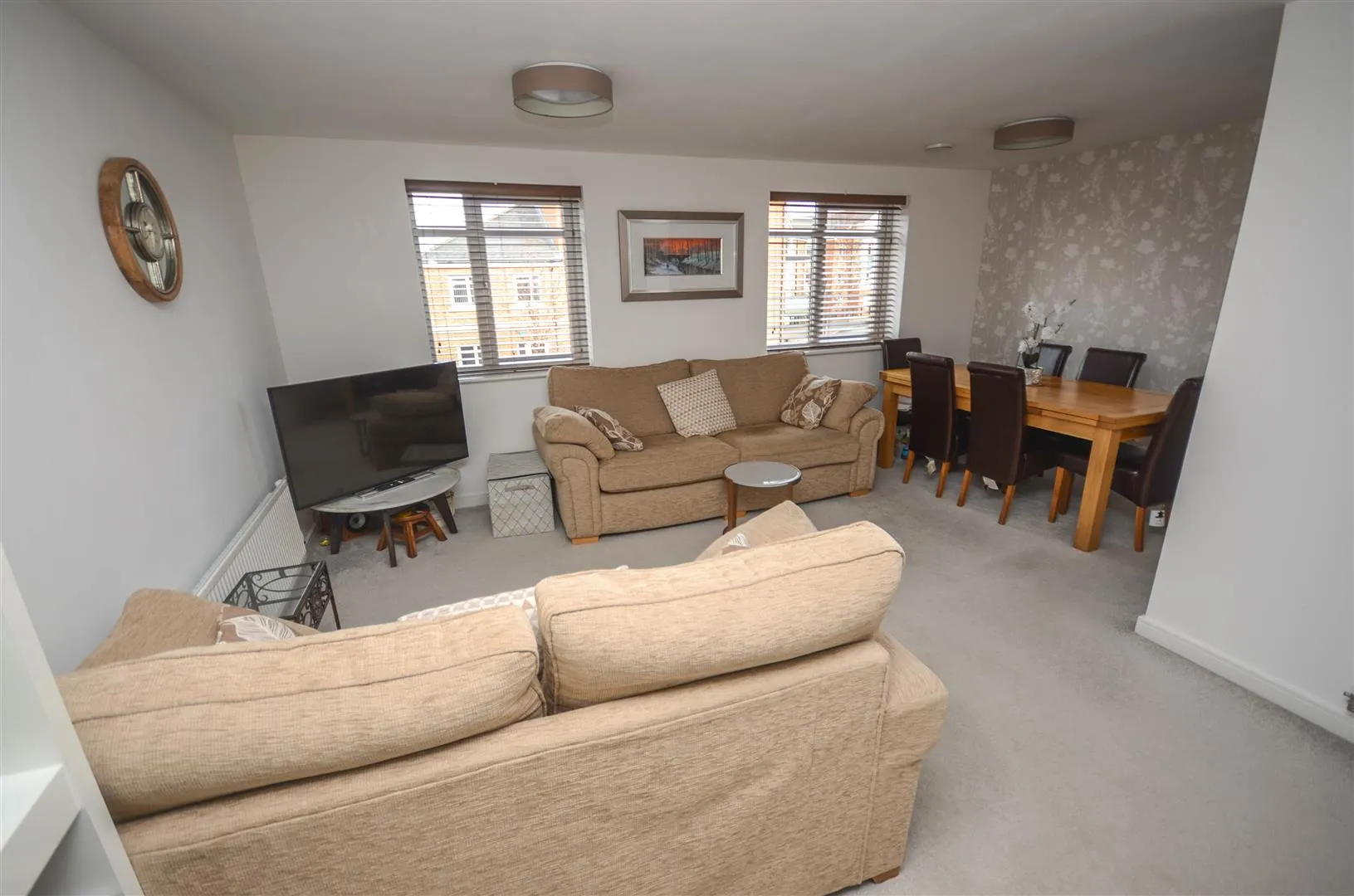 2 Bedroom Flat