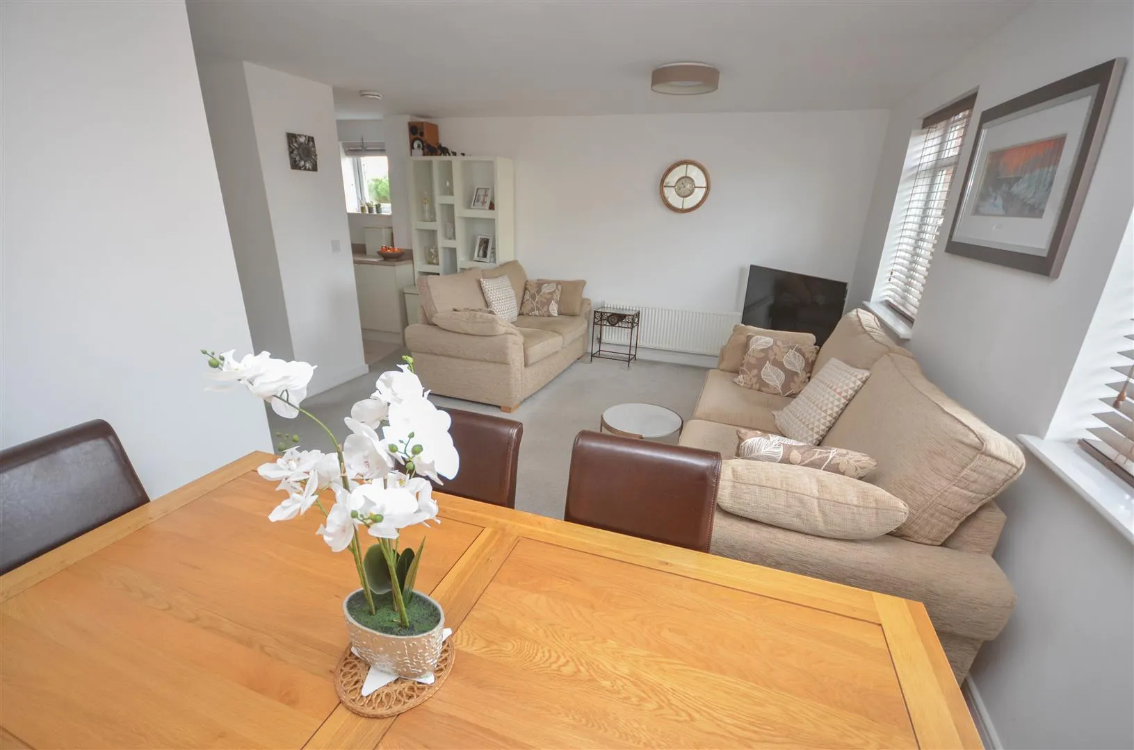 2 Bedroom Flat