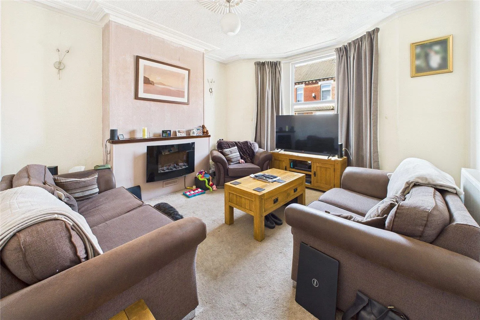3 Bedroom House - End Terrace