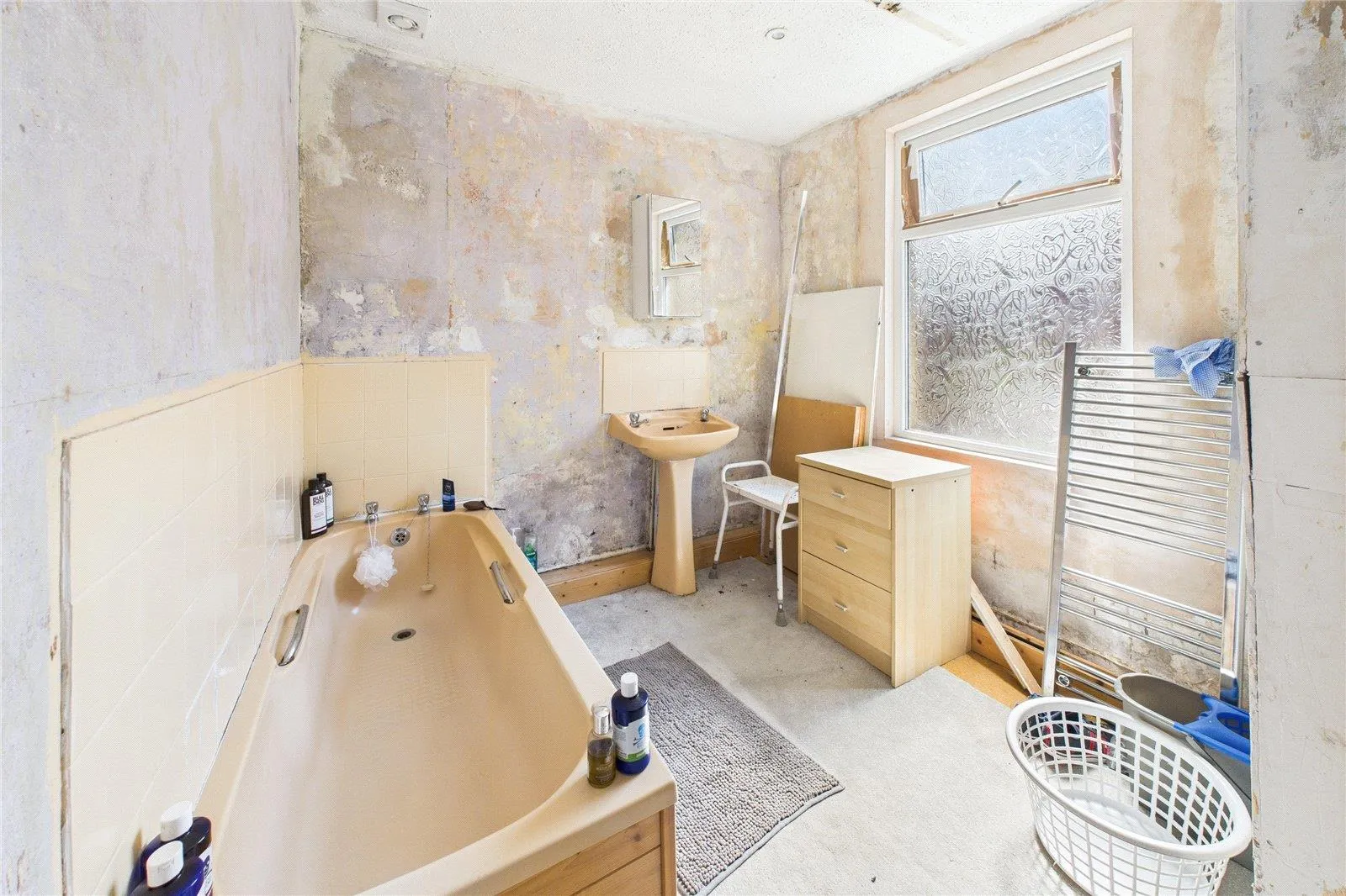 3 Bedroom House - End Terrace