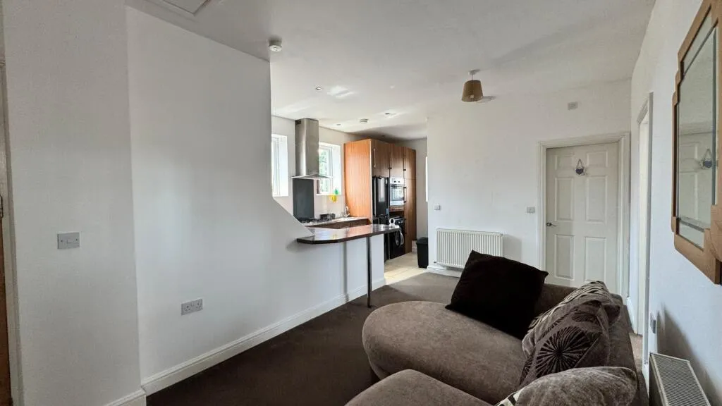 2 Bedroom Flat