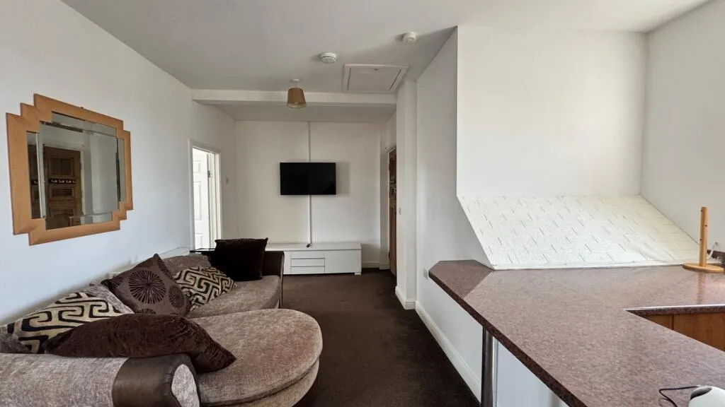 2 Bedroom Flat