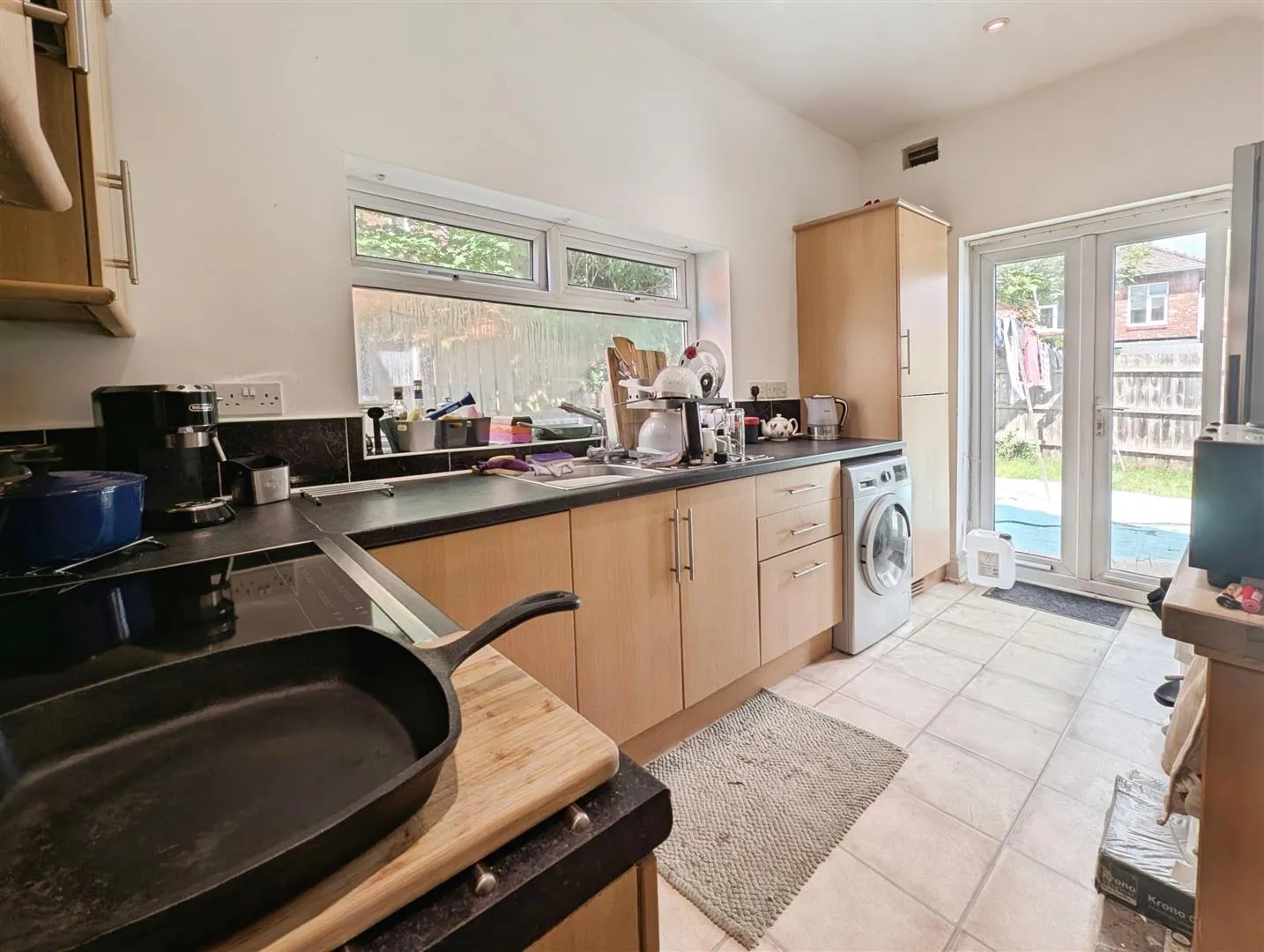 3 Bedroom Flat - Purpose Built