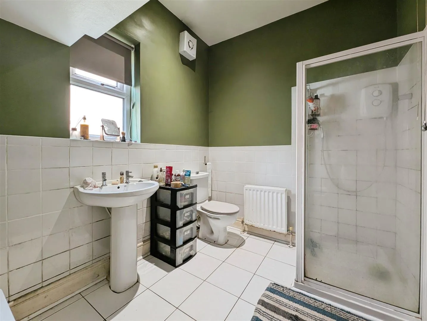 3 Bedroom Flat - Purpose Built