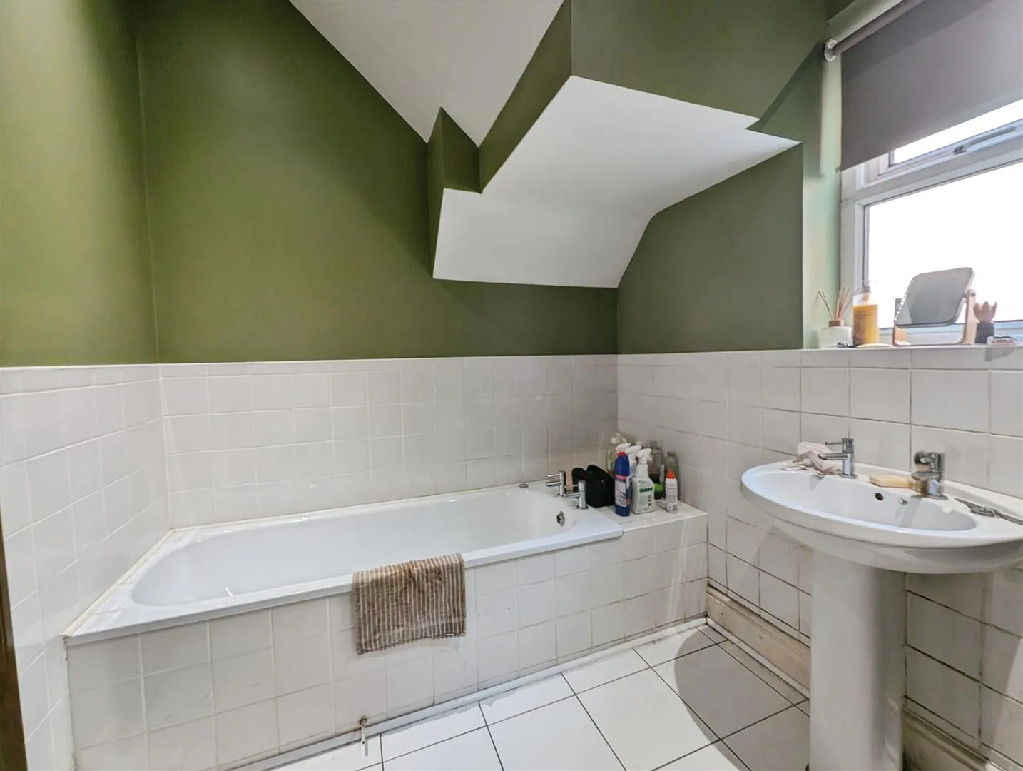 3 Bedroom Flat - Purpose Built
