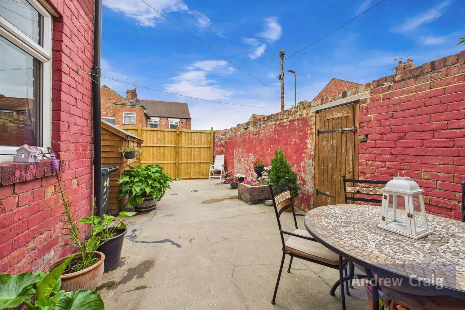 4 Bedroom House - End Terrace
