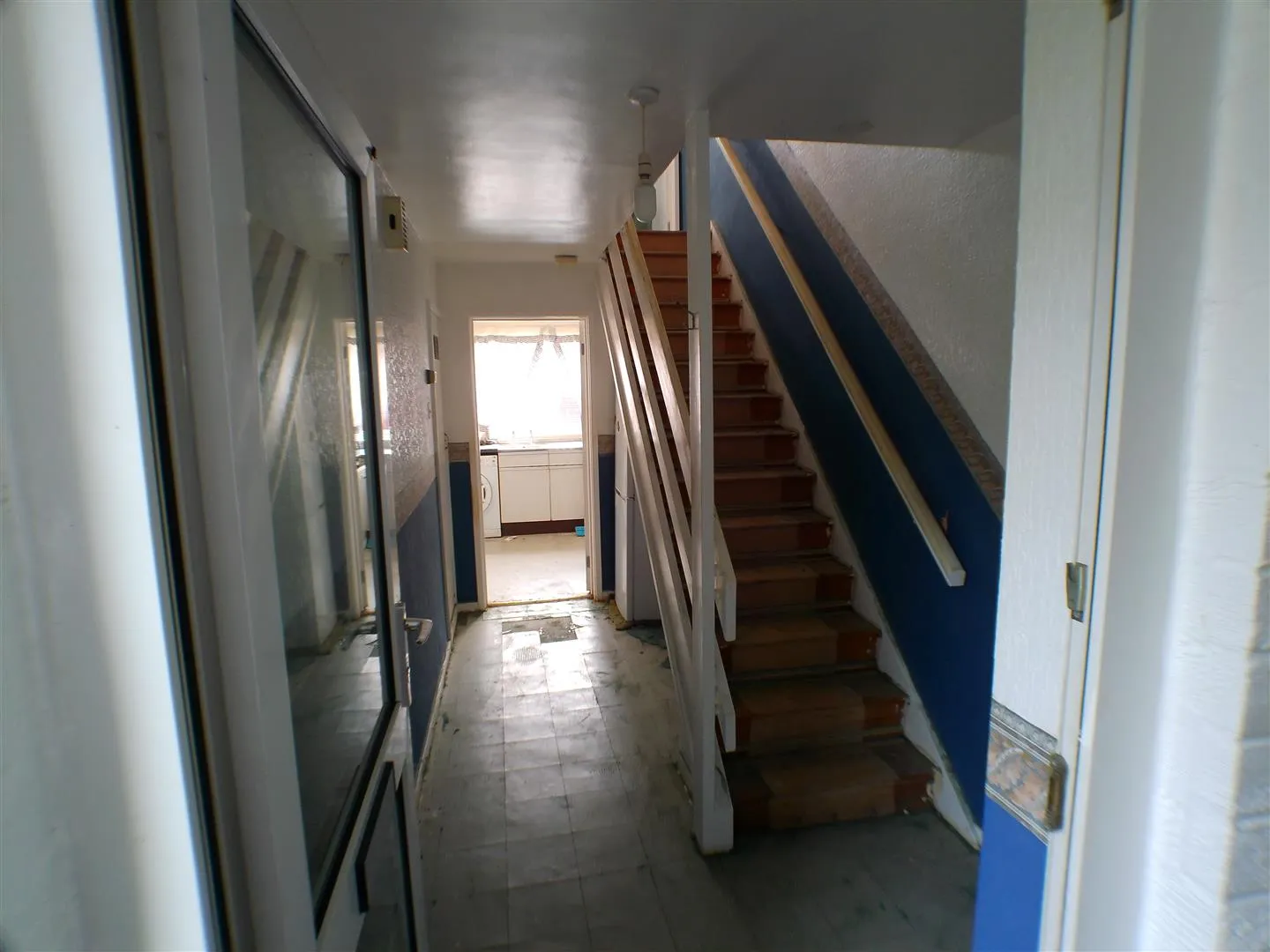 3 Bedroom House - Mid Terrace