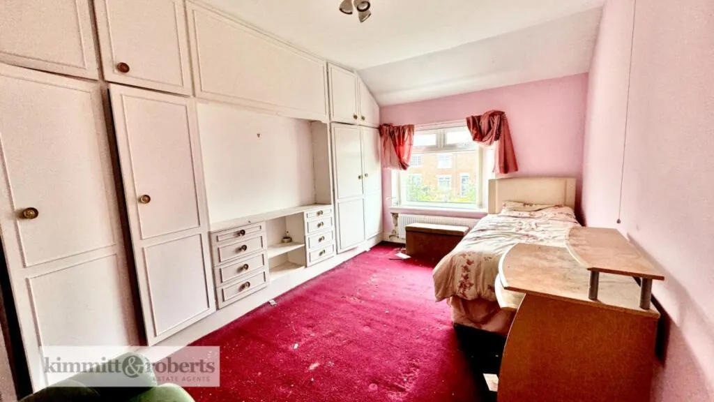 2 Bedroom House - Terraced