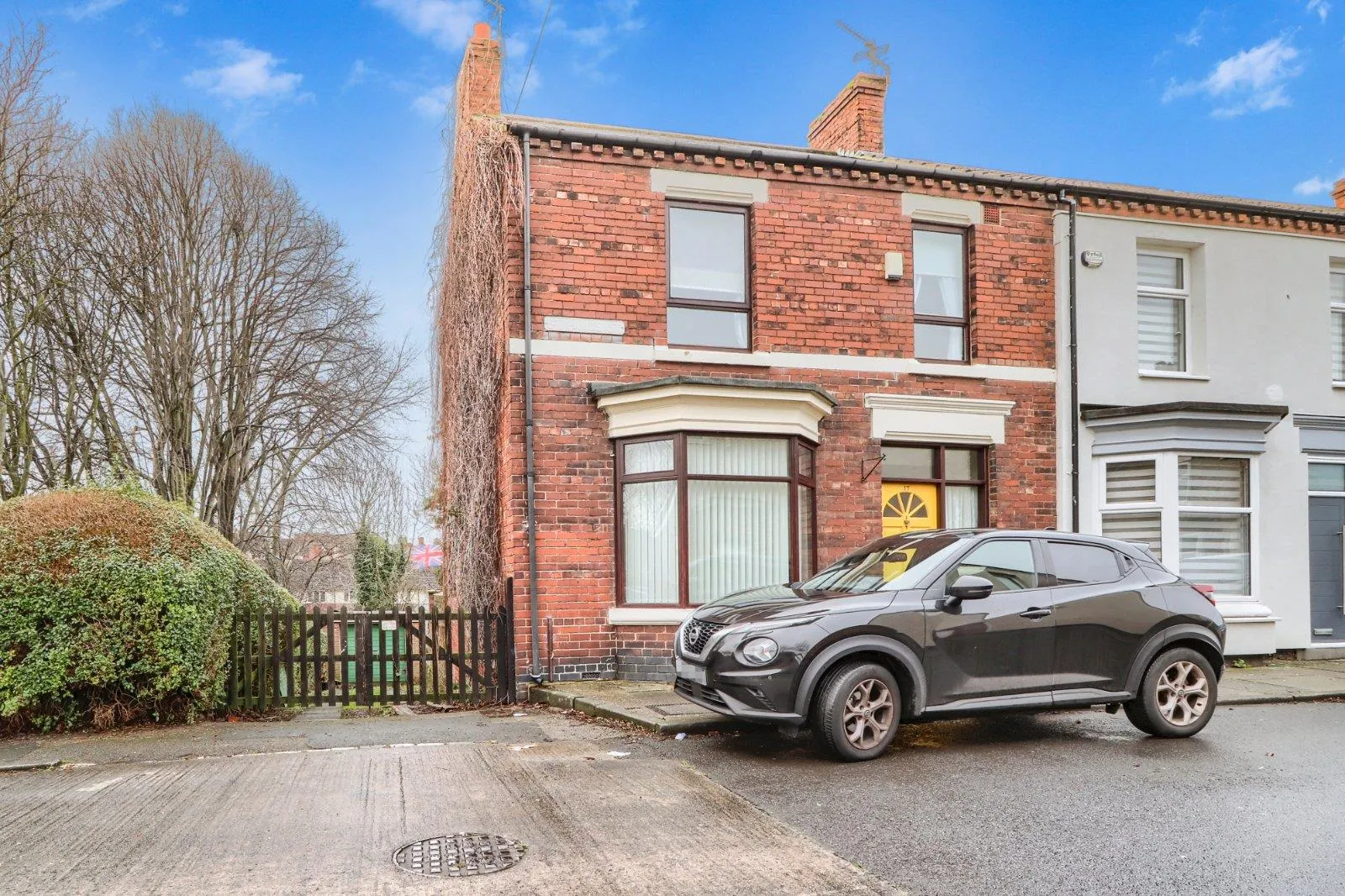 3 Bedroom House - End Terrace