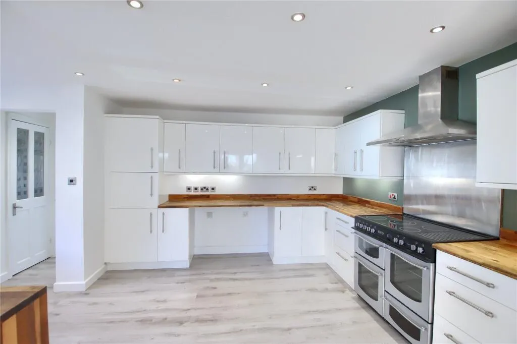 4 Bedroom House - Semi-Detached
