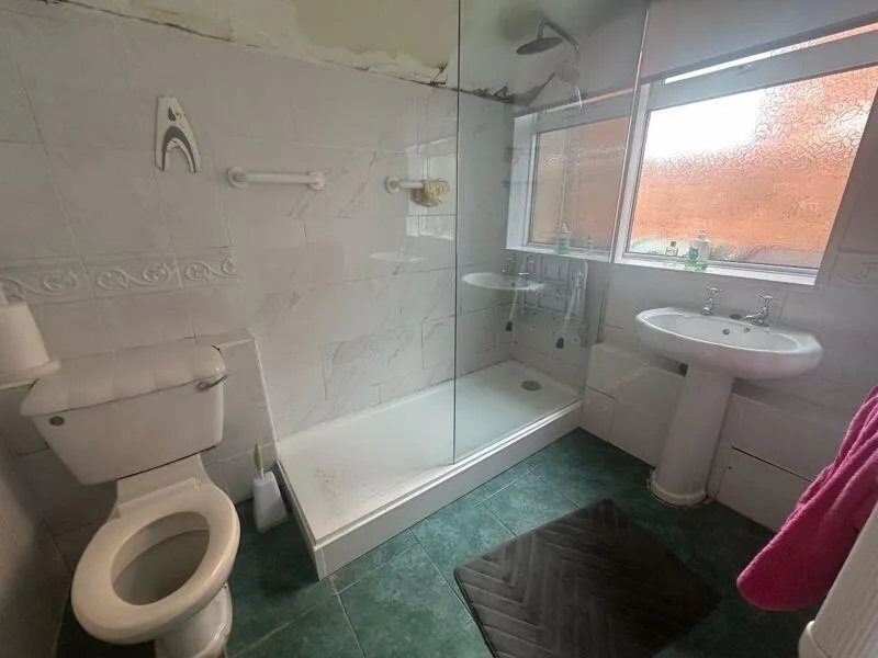 3 Bedroom House - Terraced